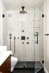 Petite shower with small tiles