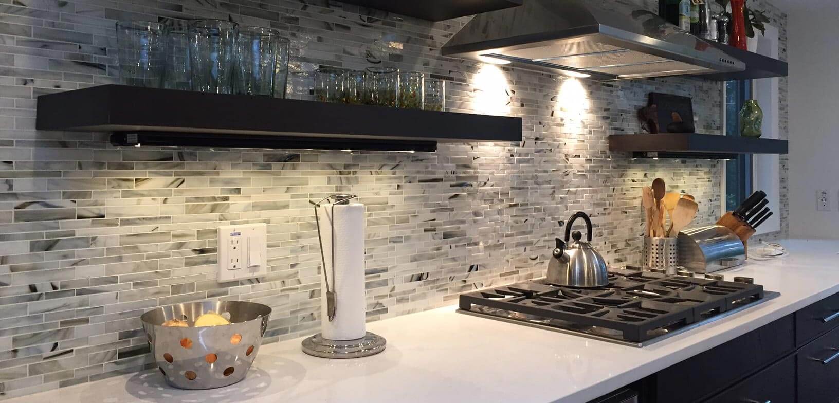 Tile backsplash in kitchen